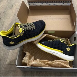 Rabbit Dream Chaser Running Shoes Men's 10 M Black Blazing Yellow NEW IN BOX